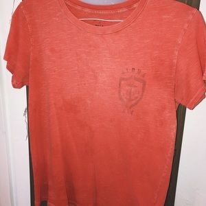 intentionally fade red nautical t-shirt w/ emblem